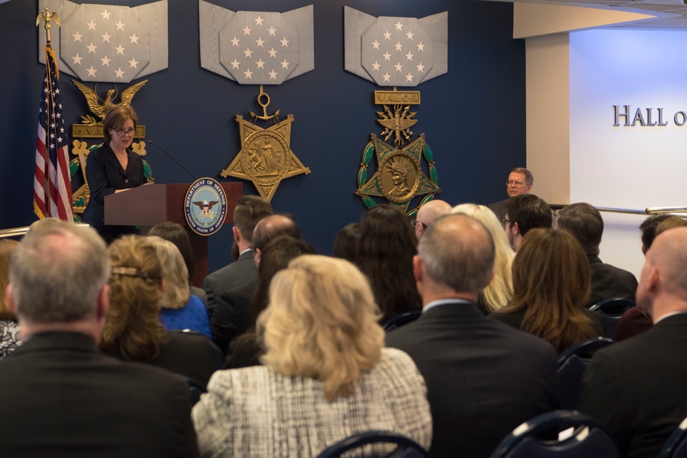 DoD Officials Present Inaugural DOD Gears of Government Awards