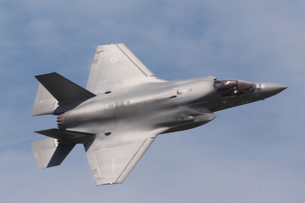 F-35 B Lightning II performs at MCAS Beaufort