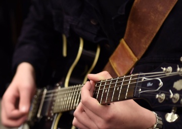 BOGW mentors high school band students