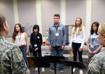 BOGW mentors high school band students