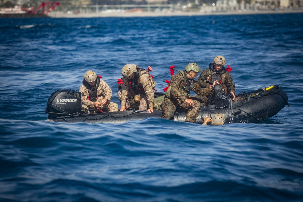 DVIDS - Images - 4th Reconnaissance Marines conduct amphibious landings