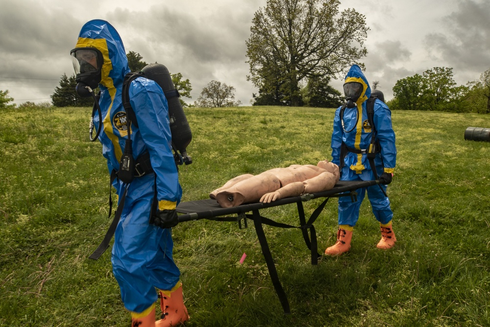 82nd Airborne Division Paratroopers complete day 2 of the 2019 Best CBRN Warrior Competition