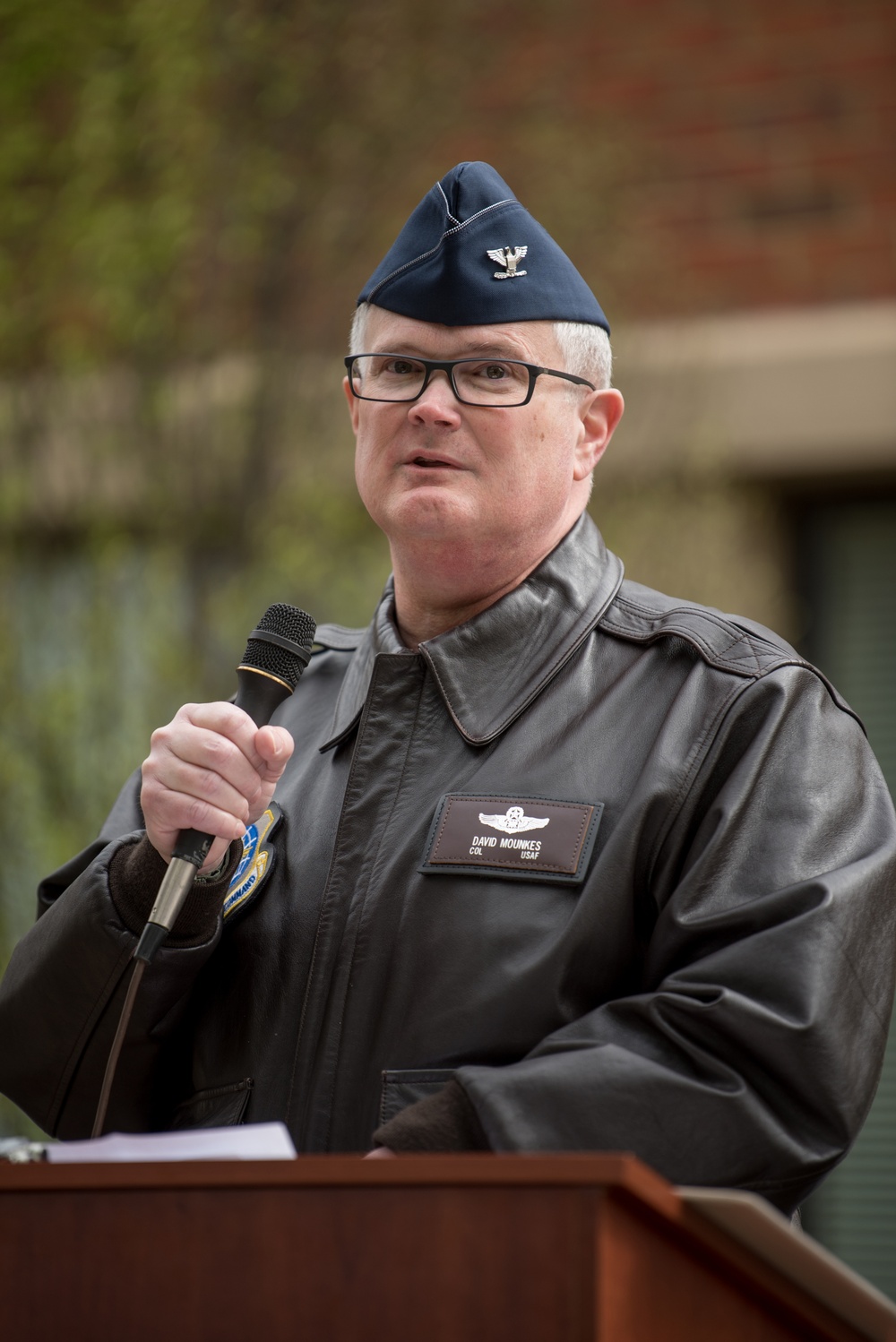 Retired Airmen honored in plaque unveiling ceremony