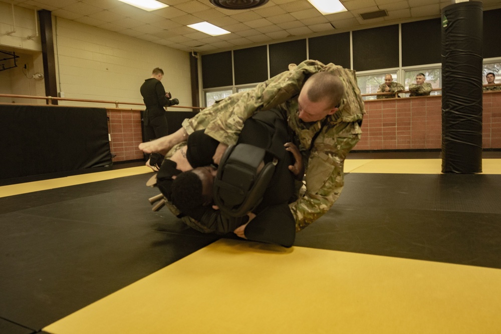 82nd Airborne Division Paratroopers compete at the 2019 Best CBRN Warrior Competition