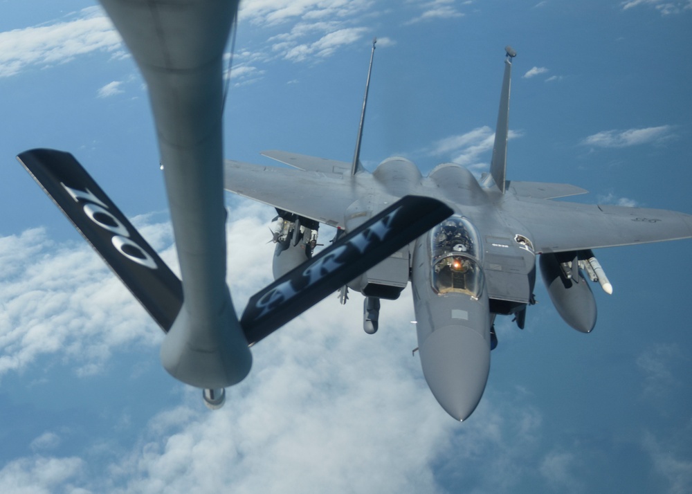 Bloody Hundredth refuels F-15s over English Channel