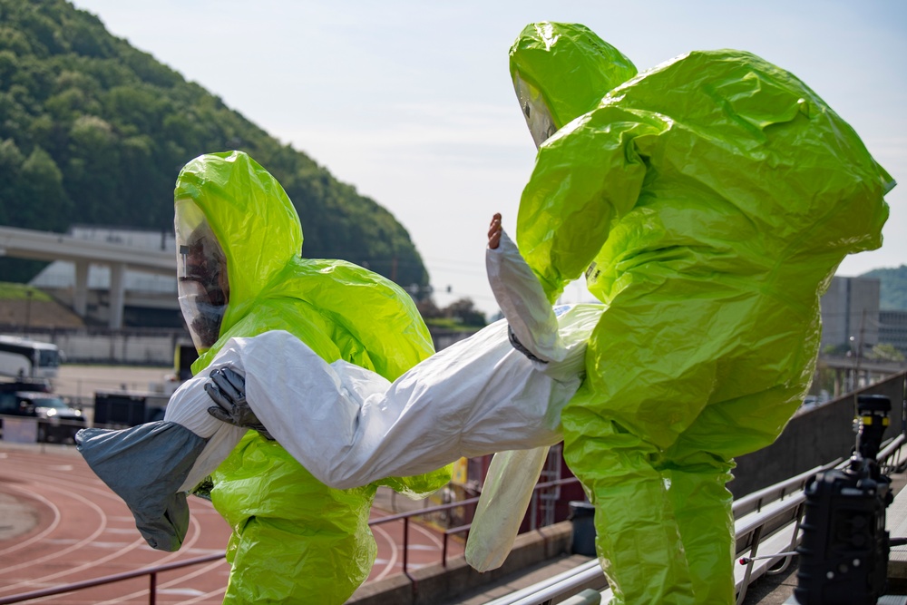 35th Civil Support Team, Charleston Fire Department conduct joint HAZMAT training