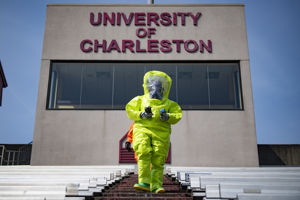 35th Civil Support Team, Charleston Fire Department conduct joint HAZMAT training