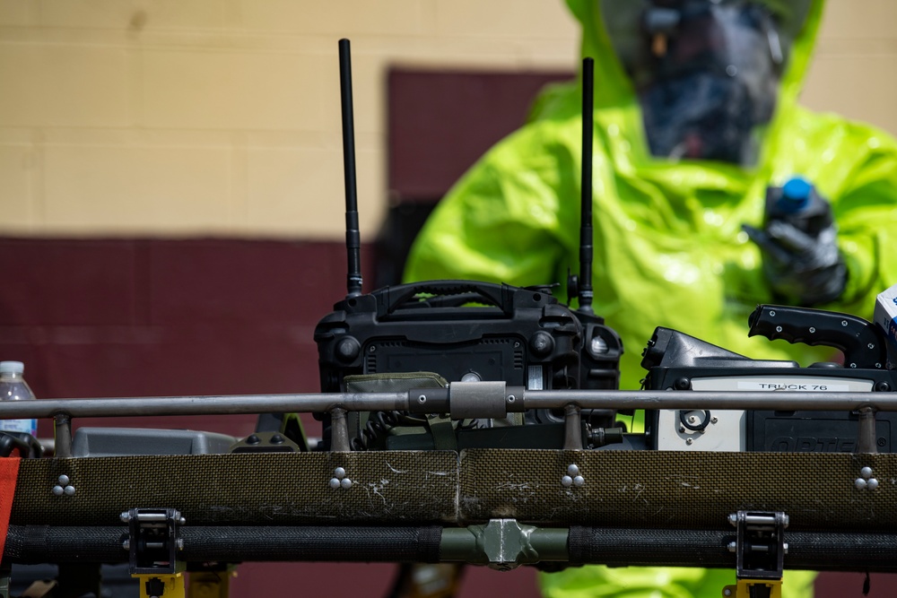 35th Civil Support Team, Charleston Fire Department conduct joint HAZMAT training