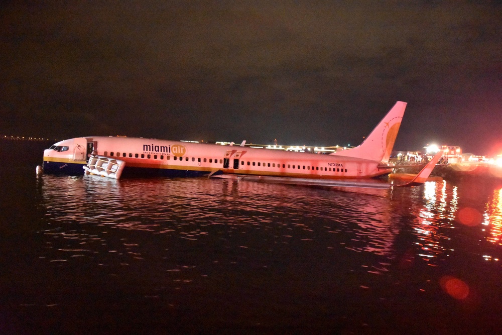 Contract plane slides off runway at NAS Jacksonville