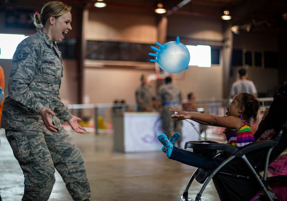 4th MLG commanding general, 4th Dental Battalion commanding officer visit service members supporting IRT Puerto Rico 2019