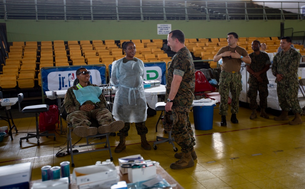 4th MLG commanding general, 4th Dental Battalion commanding officer visit service members supporting IRT Puerto Rico 2019