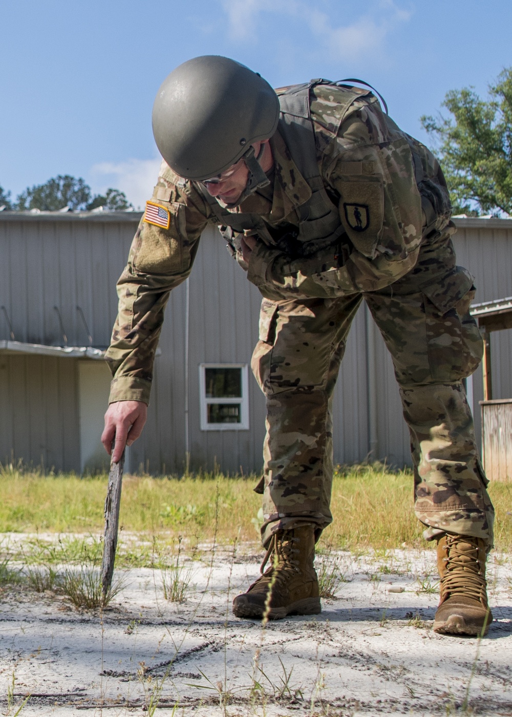 South Carolina Army National Guard officer candidates conduct squad movements during OCS