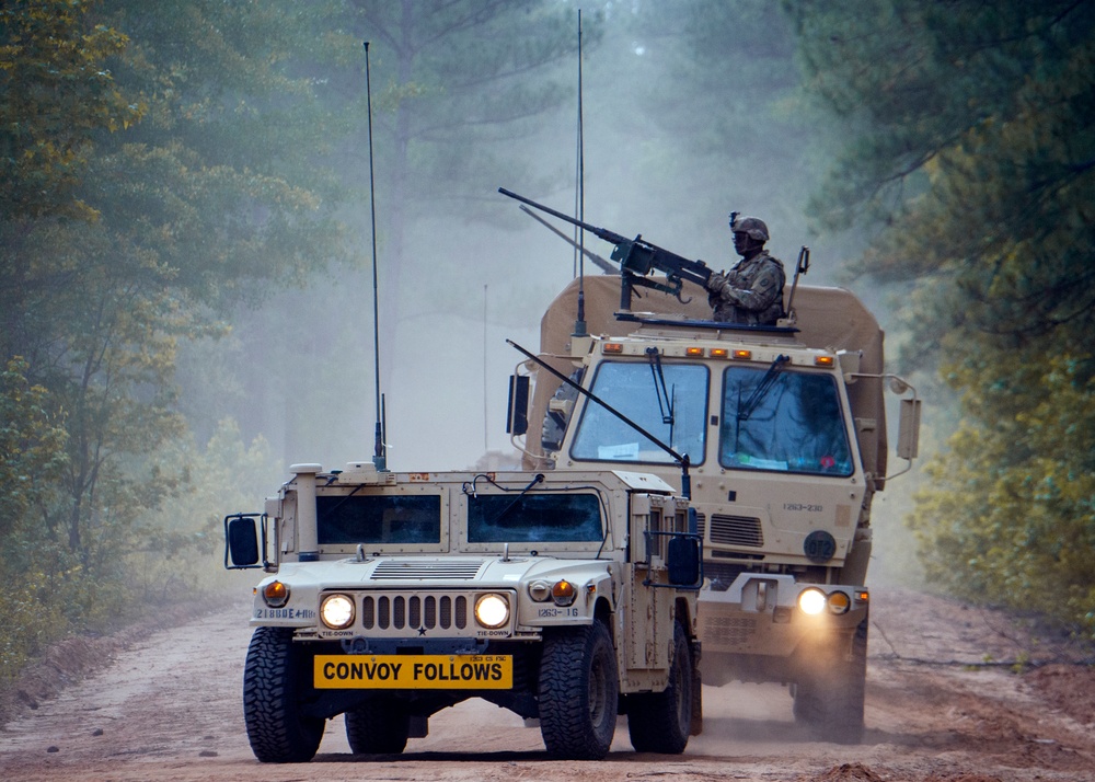 4-118th Soldiers Aim Sights Durning Annual Training