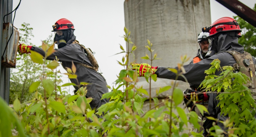 Guardian Response 19 provides realistic urban search and rescue training