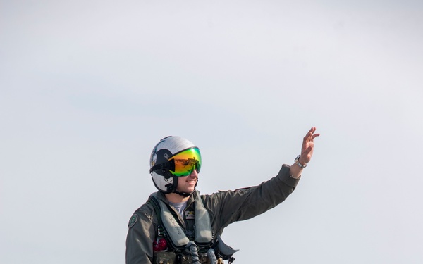 JMSDF, MCAS Iwakuni take Friendship Day 2019 to new altitudes