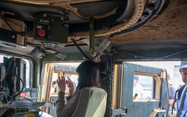 JMSDF, MCAS Iwakuni take Friendship Day 2019 to new altitudes