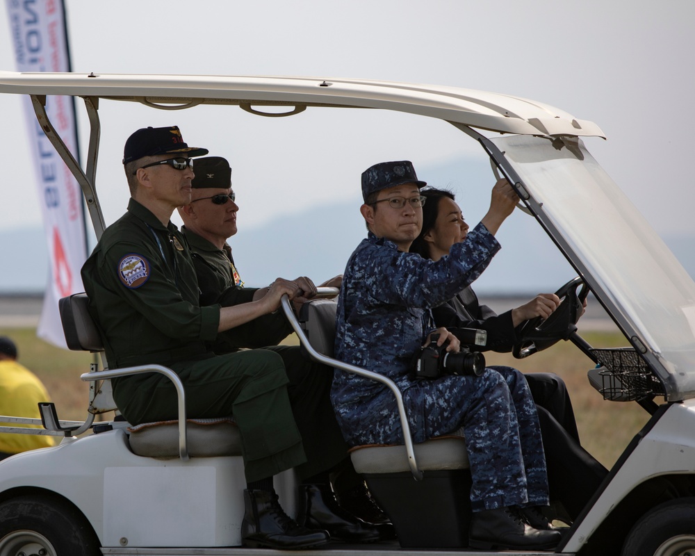 JMSDF, MCAS Iwakuni take Friendship Day 2019 to new altitudes