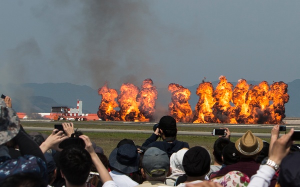 JMSDF, MCAS Iwakuni take Friendship Day 2019 to new altitudes