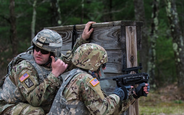 Maine Engineering Battalion Takes Aim