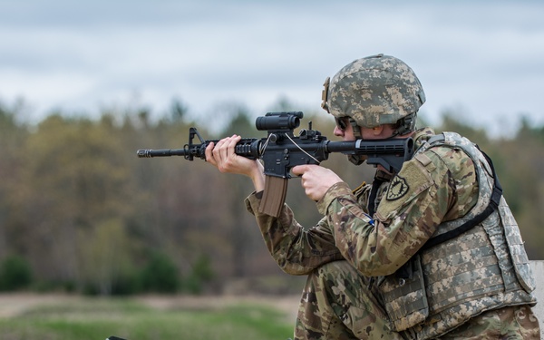 Maine Engineering Battalion Takes Aim