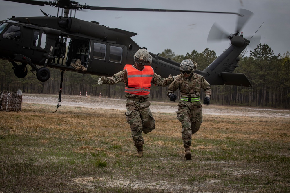 250th Brigade Support Battalion sling load training