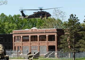 U.S. Army Reserve Soldiers perform air evacuation training at Guardian Response 19