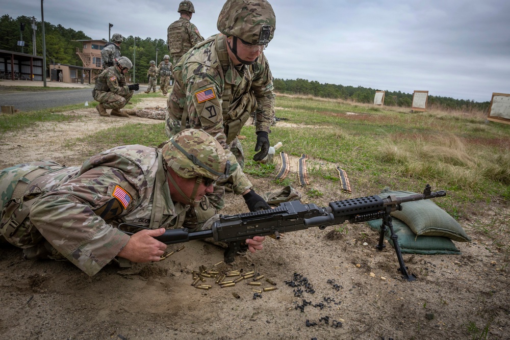 IALC students fire M240B machine guns