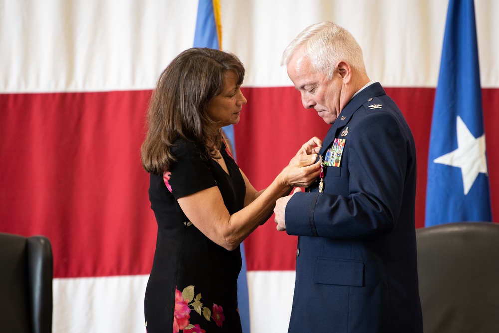 137th SOW vice wing commander retires after three decades of service