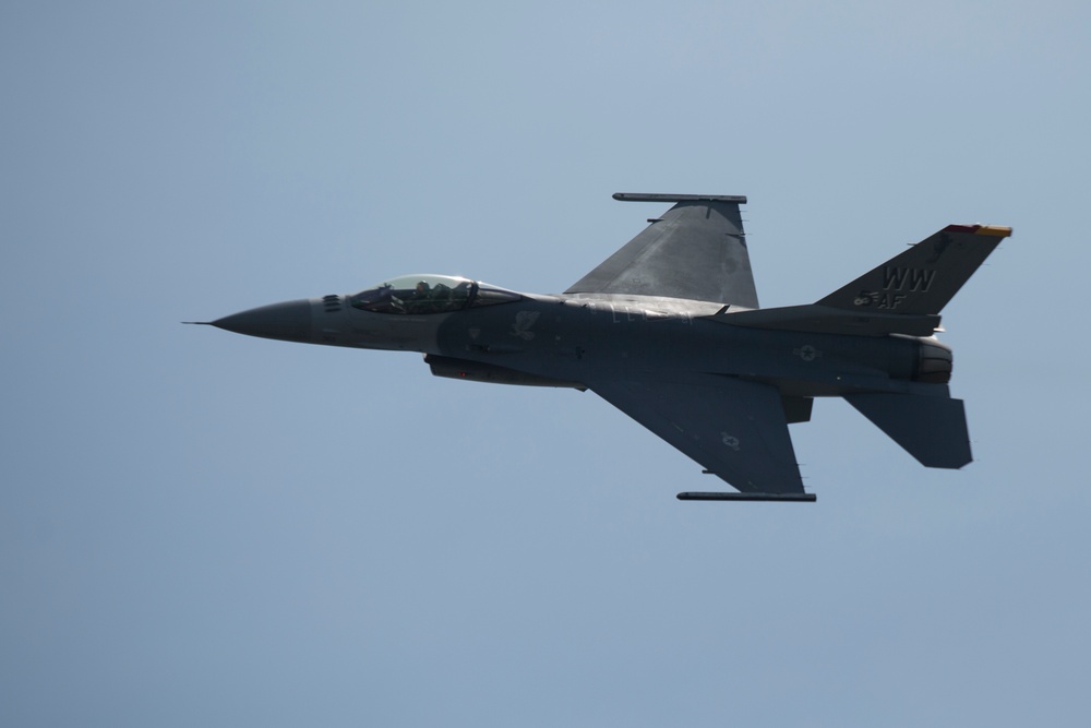 JMSDF, MCAS Iwakuni take Friendship Day 2019 to new altitudes