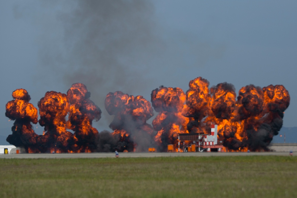 JMSDF, MCAS Iwakuni take Friendship Day 2019 to new altitudes
