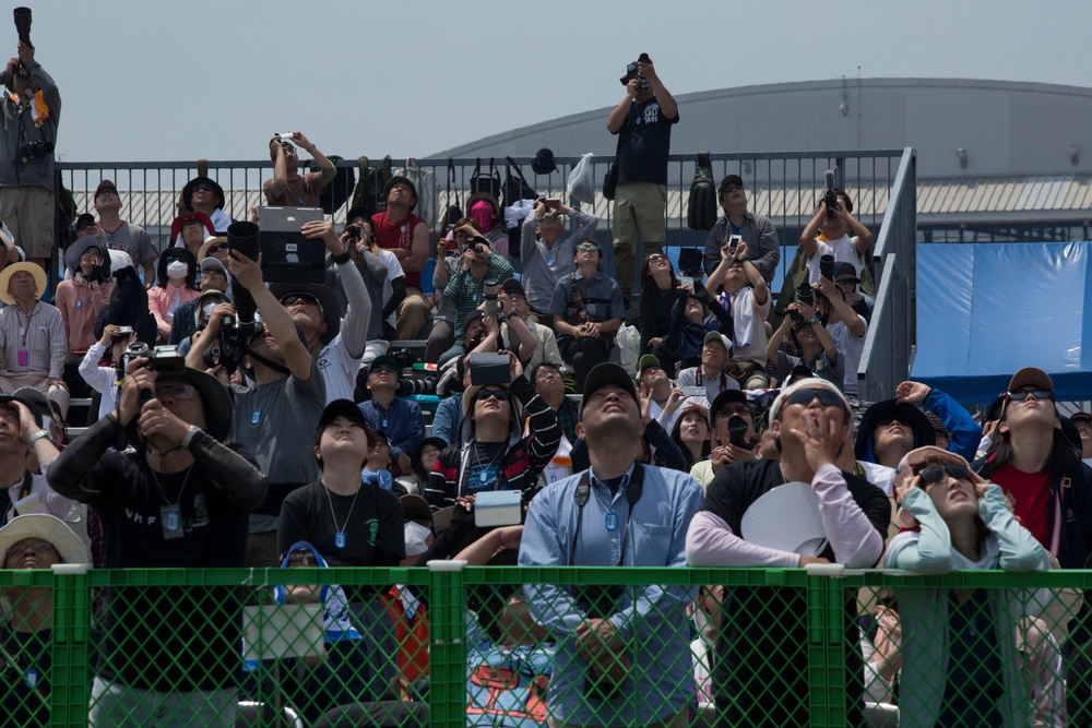 JMSDF, MCAS Iwakuni take Friendship Day 2019 to new altitudes