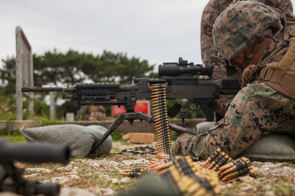 Marines with CLB-31 conduct machine gun range