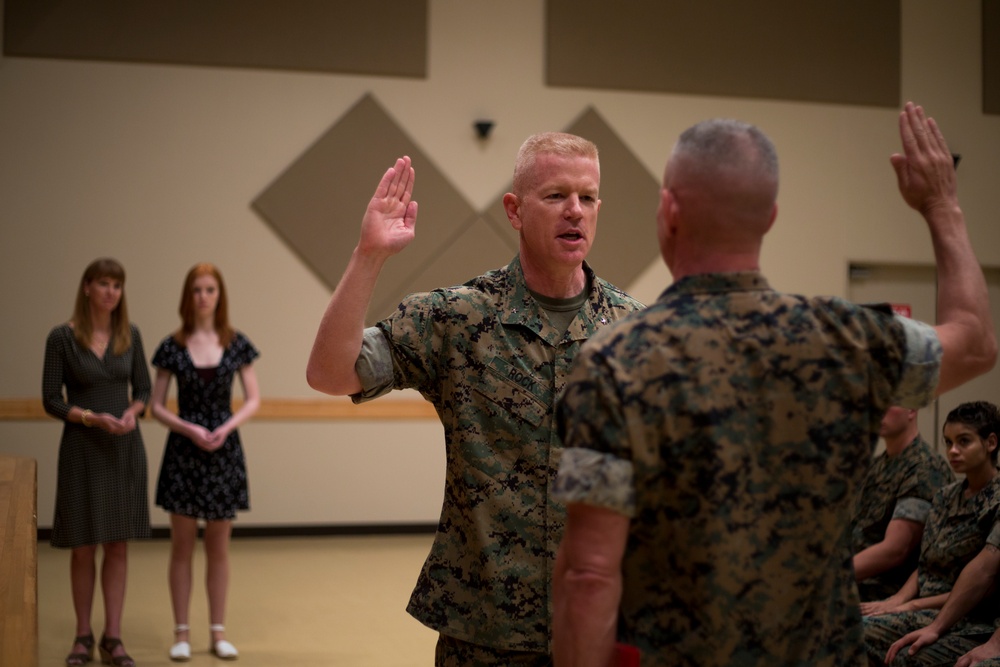 MCIPAC commanding general promotes to Major General