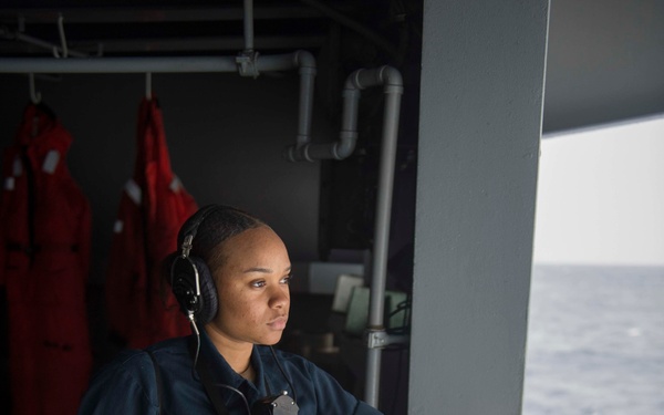 USS Dwight D. Eisenhower (CVN 69)