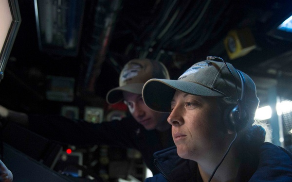 USS Dwight D. Eisenhower (CVN 69)