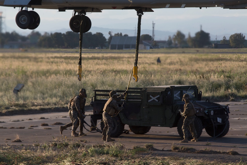 LCE, ACE Conduct External Lift Training