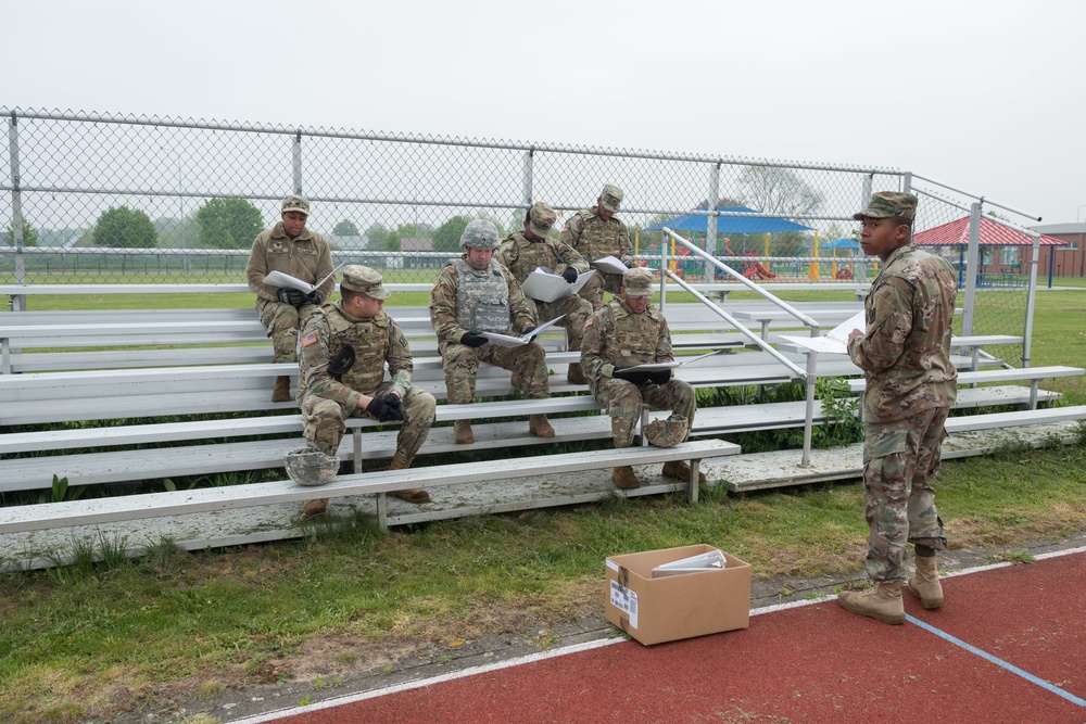 39th Strategic Signal Battalion Practices Warrior Tasks