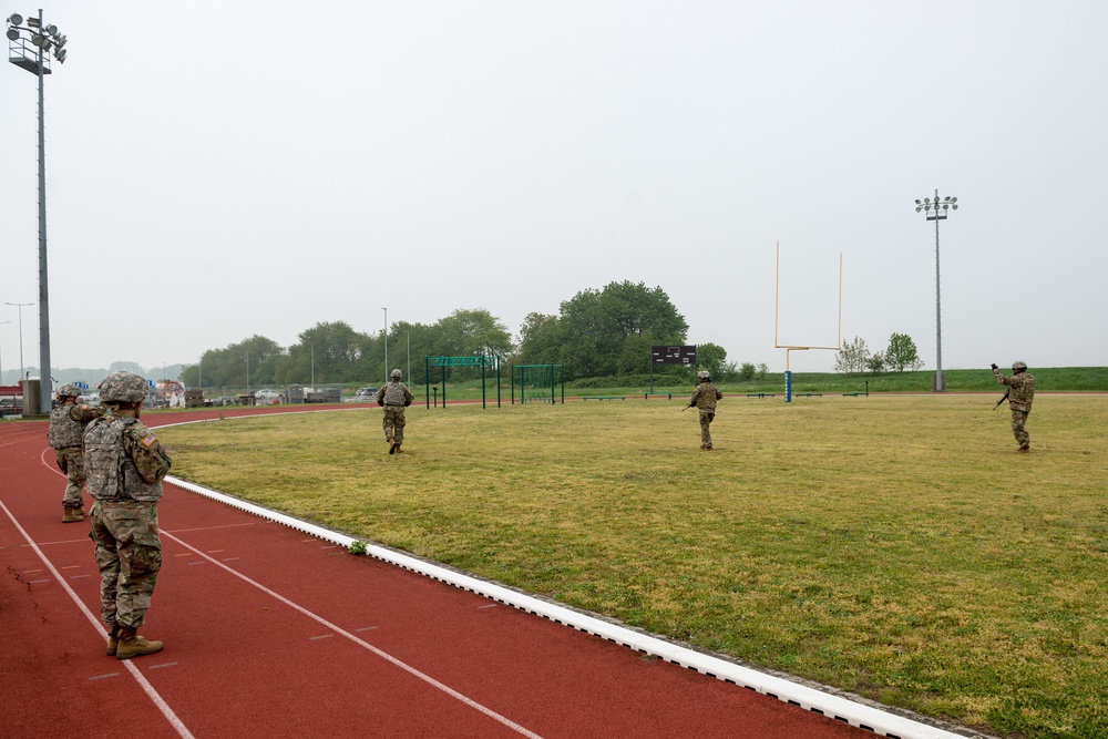 39th Strategic Signal Battalion Practices Warrior Tasks