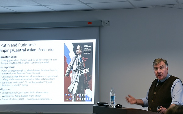 Marshall Center’s Faculty Roundtable Addresses Today’s Security Trends, Threats