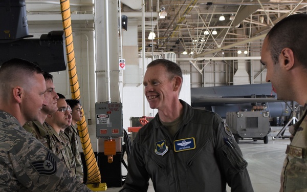 8th AF/CC, 8th AF/CCC visit Dyess