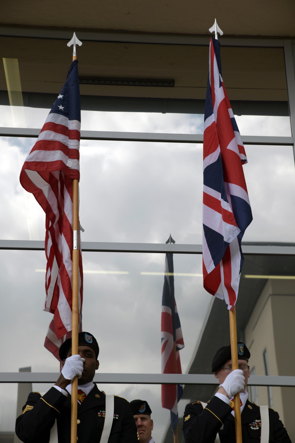 Lt. Gen. Ivan Jones CB, Commander Field Army, andmembers of his staff visited U.S. Army Europe headquarters.