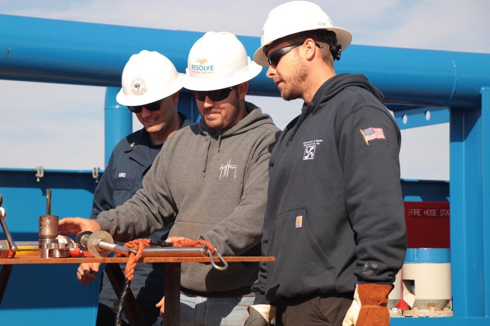 Dvids Images Coast Guard Partner Agencies Continue To Assess Coimbra Wreck Image 3 Of 7 4882