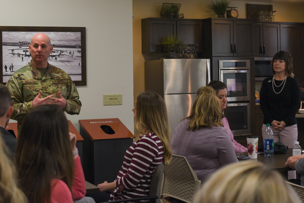 Maj. Gen. Barrett and Mrs. Kelly Barrett visit McConnell