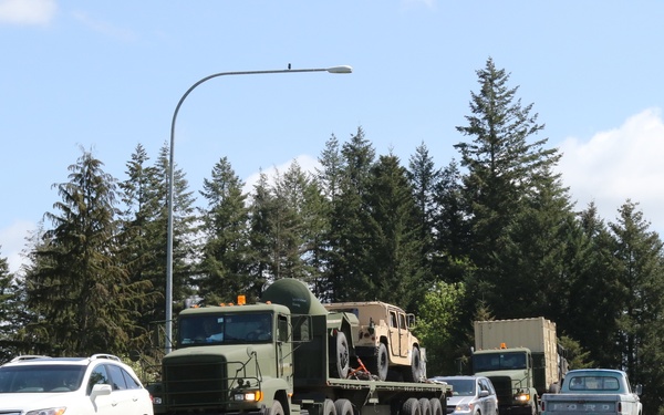 364th ESC Soldiers Move the Army during Nationwide Move