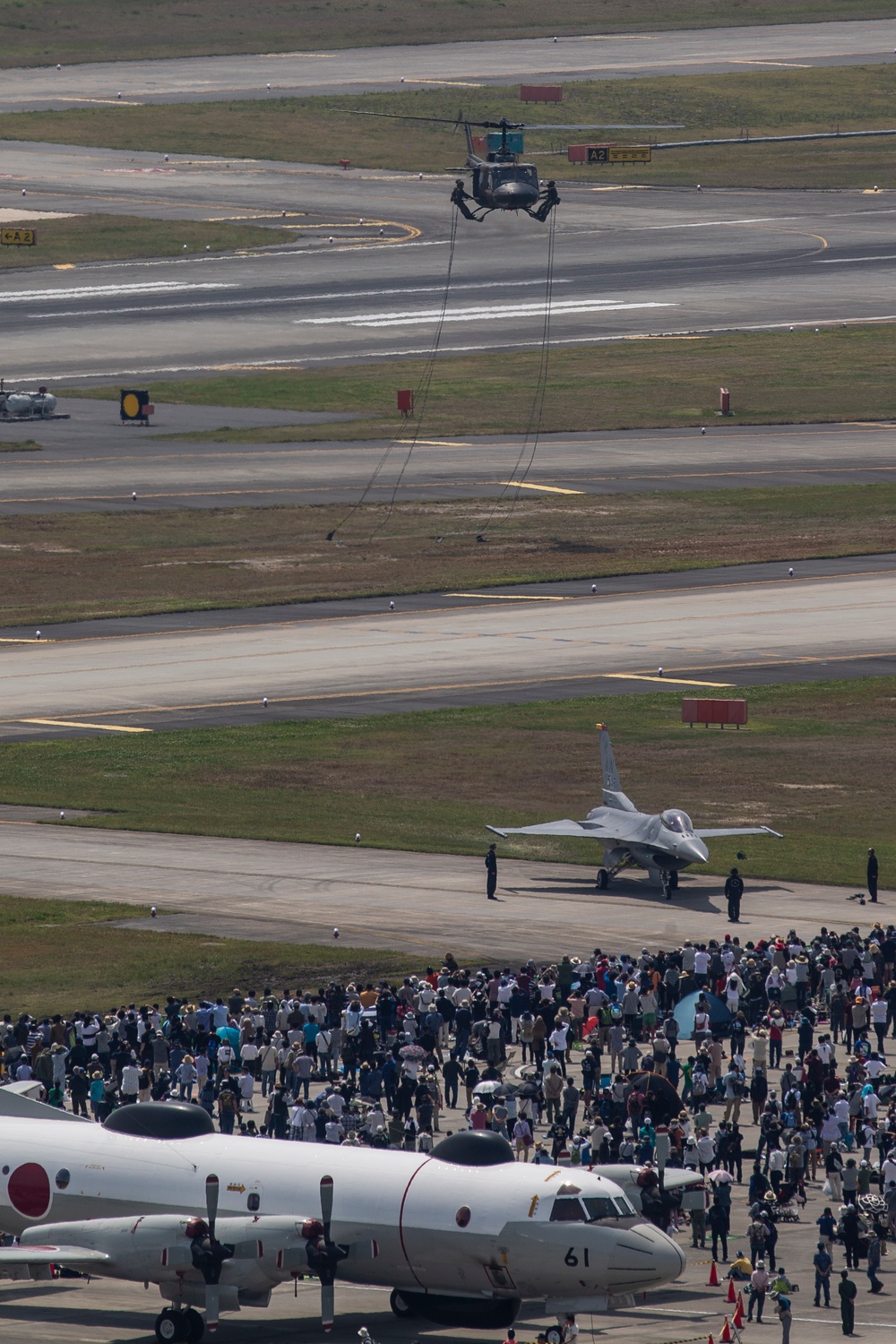 JMSDF, MCAS Iwakuni take Friendship Day 2019 to new altitudes