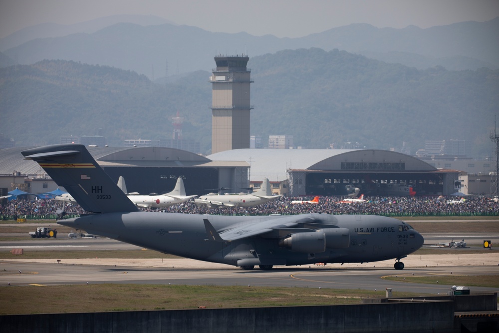 JMSDF, MCAS Iwakuni take Friendship Day 2019 to new altitudes