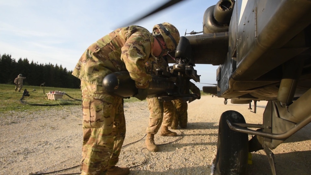 1-3 ARB Soldiers Load Dummy Hellfires onto AH-64D