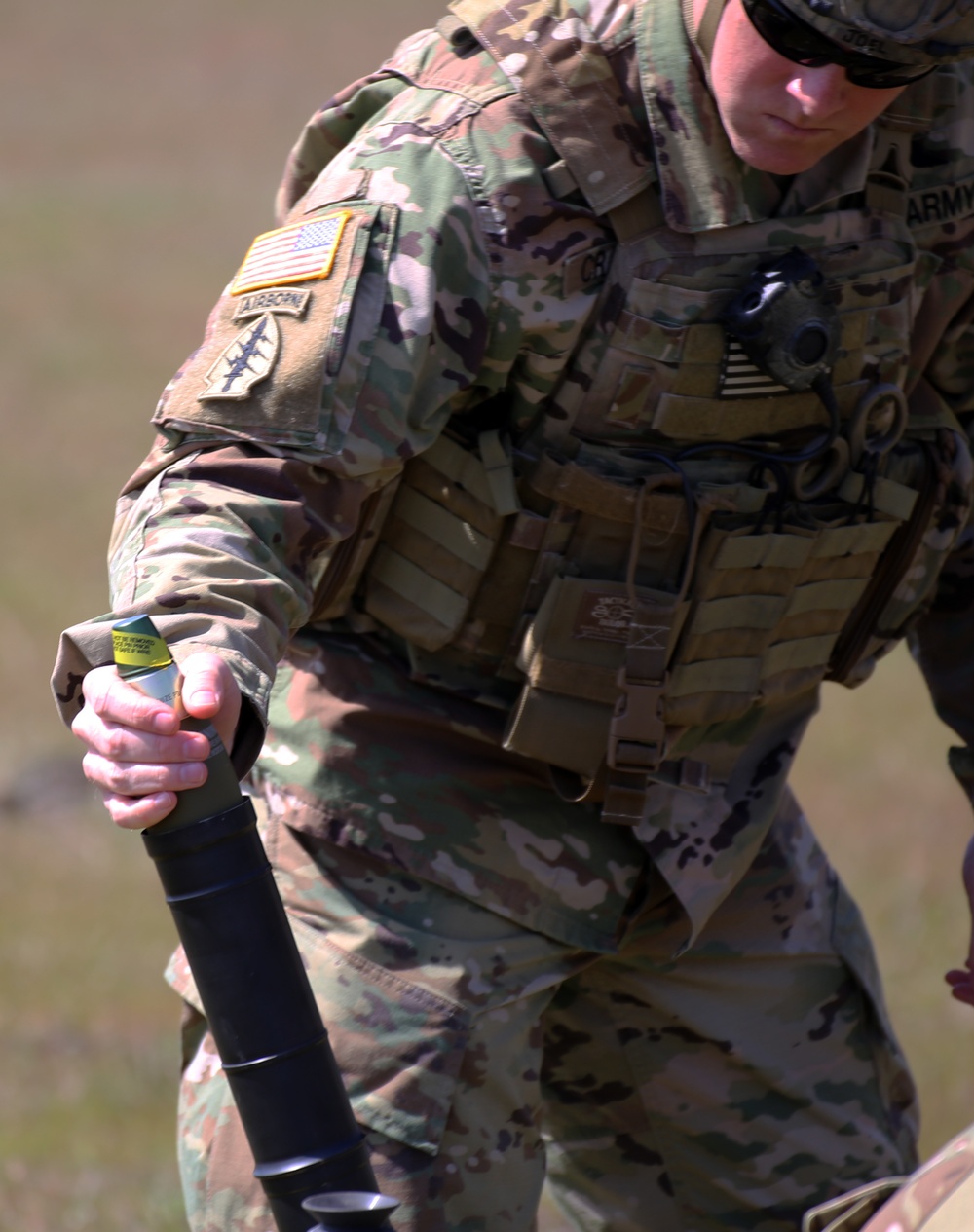 Special Forces soldiers shoot mortars during drill weekend