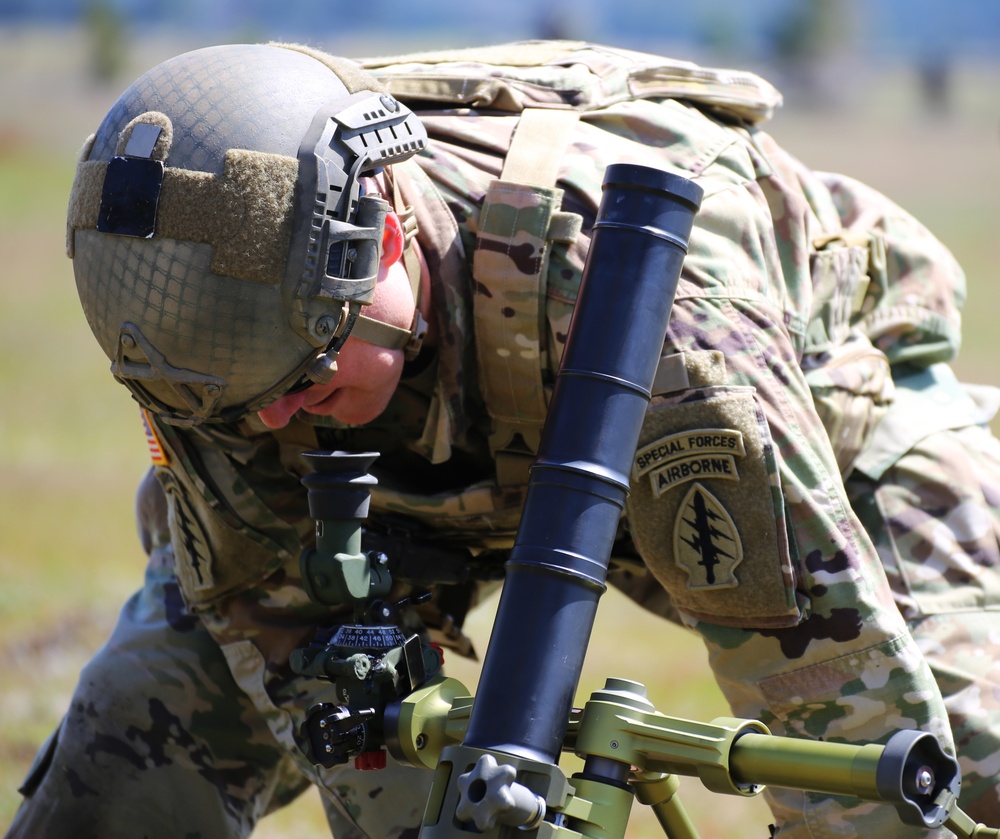 Special Forces soldiers shoot mortars during drill weekend