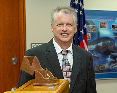 Dr. Andrew Hull receives Decibel Award for research in underwater acoustics